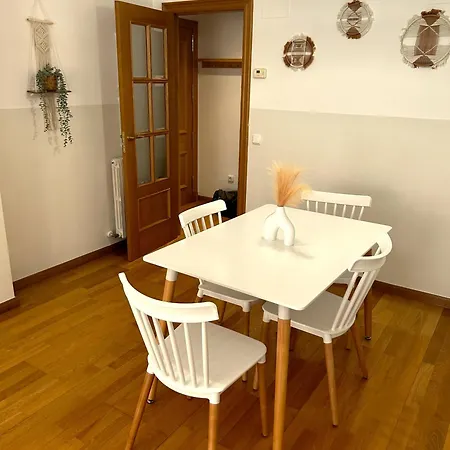 Loira Pignatelli 1 Habitacion En Zona Centrica Apartamento