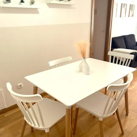 Loira Pignatelli 1 Habitacion En Zona Centrica Apartamento